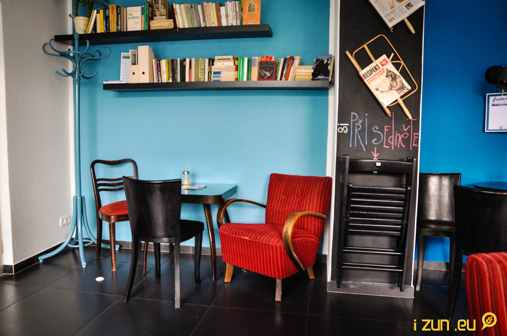 Interiér kavárny Interiér kavárny